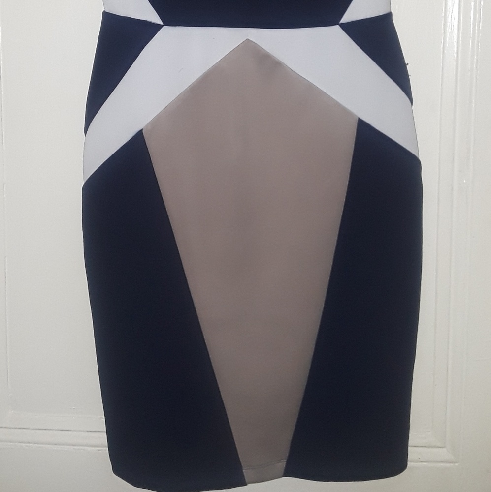 Color Block Dress - Picture 2 of 2